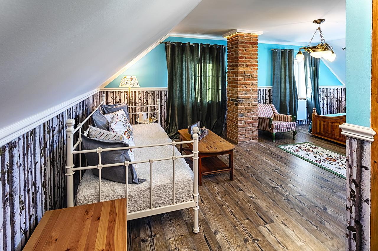 Chateau Nightingales Hostoun Экстерьер фото